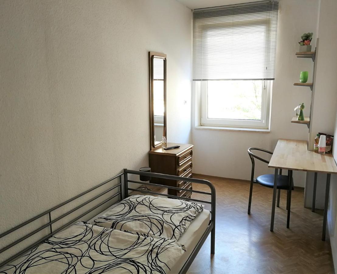 Privatzimmer Fuerth Zentrum Екстериор снимка